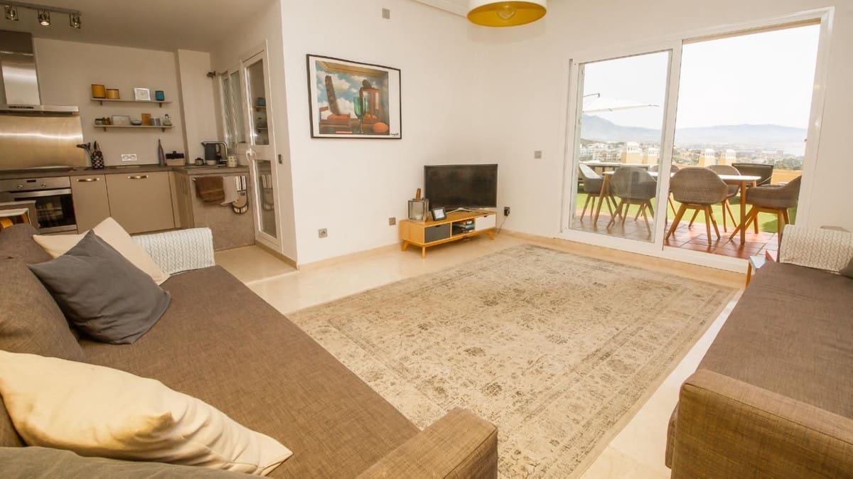 2 sovrum Lägenhet till salu i La Duquesa / Puerto de la Duquesa med pool garage - 325 000 € (Ref: 9974339)