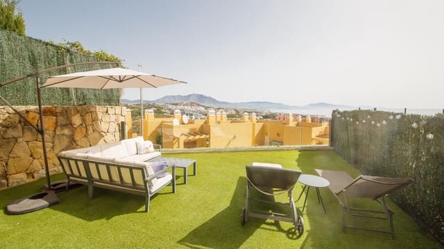 2 sovrum Lägenhet till salu i La Duquesa / Puerto de la Duquesa, Manilva med pool garage - 325 000 € (Ref: 9974339)