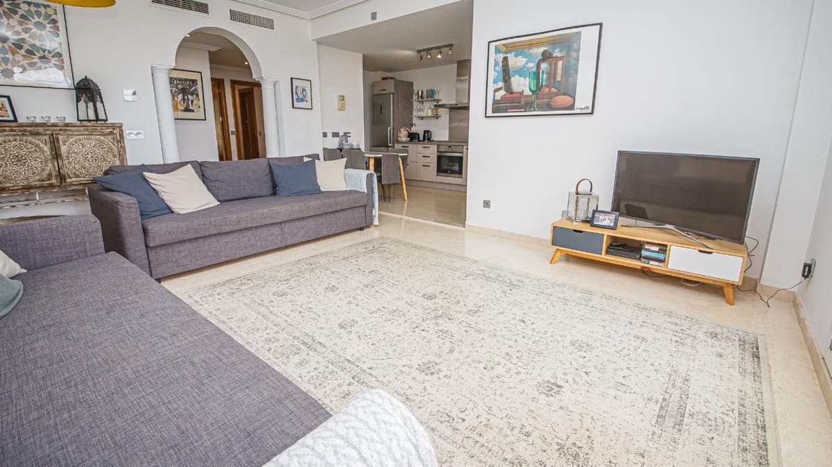 2 sovrum Lägenhet till salu i La Duquesa / Puerto de la Duquesa med pool garage - 325 000 € (Ref: 9974339)