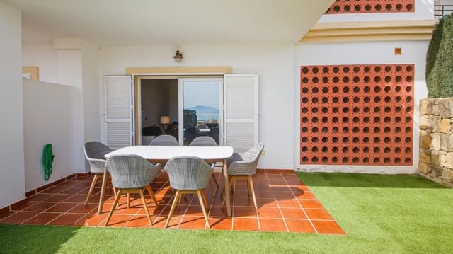 2 sovrum Lägenhet till salu i La Duquesa / Puerto de la Duquesa, Manilva med pool garage - 325 000 € (Ref: 9974339)