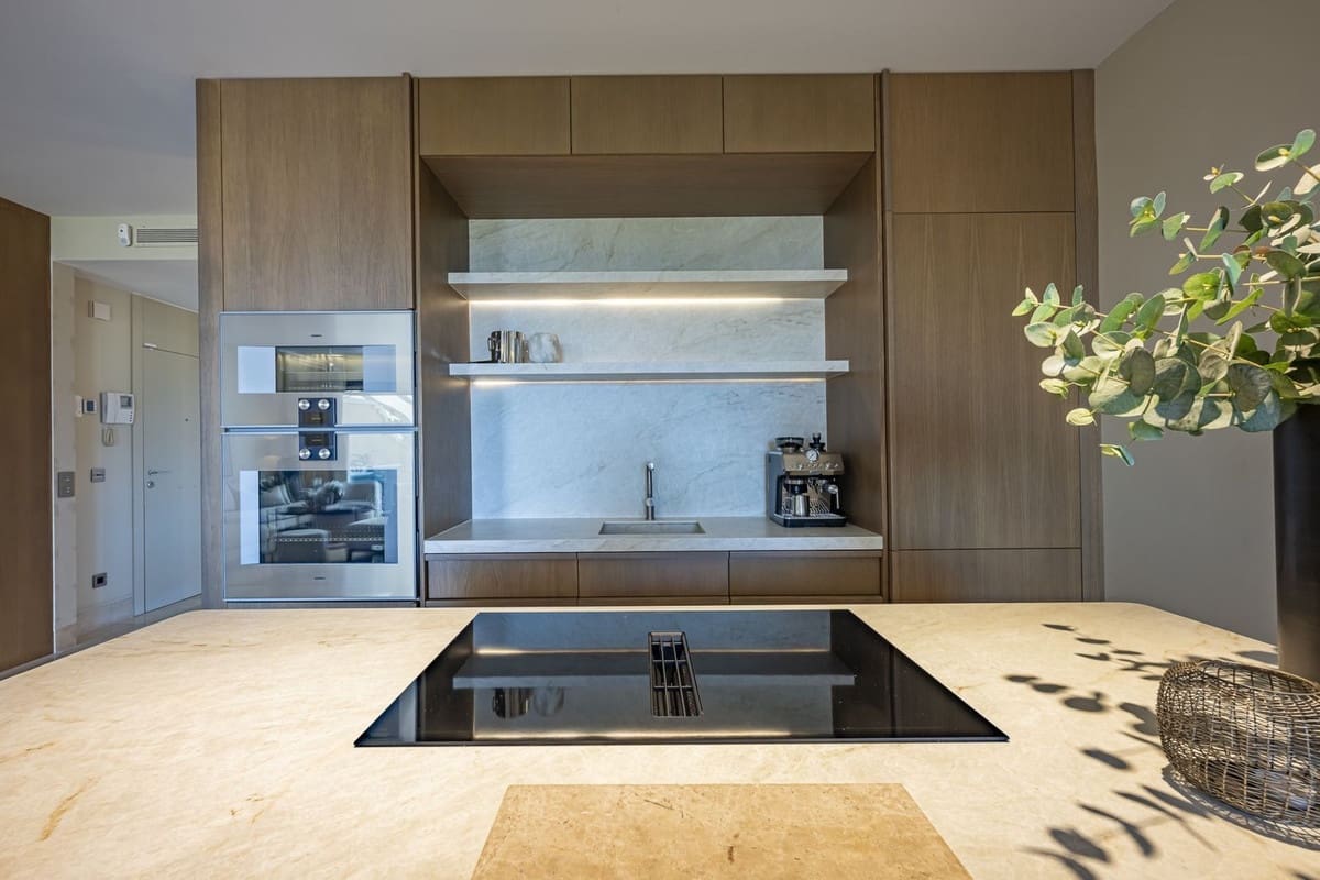 3 bedroom Penthouse for sale in La Quinta with pool garage - € 1,950,000 (Ref: 9976078)