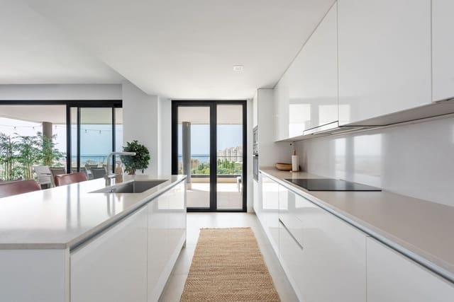 4 soverom Leilighet til salgs i Estepona med svømmebasseng garasje - € 1 150 000 (Ref: 9976079)