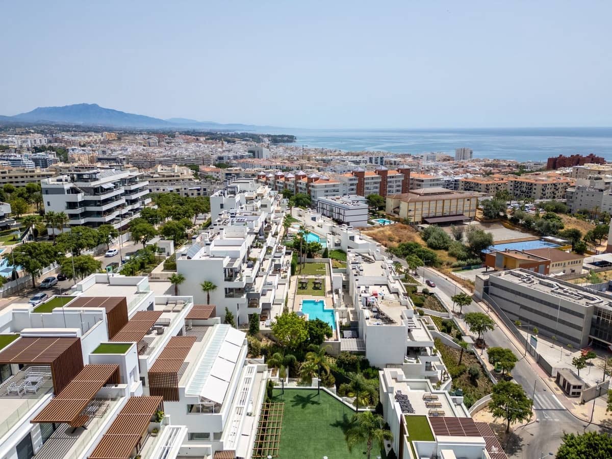 4 soverom Leilighet til salgs i Estepona med svømmebasseng garasje - € 1 150 000 (Ref: 9976079)