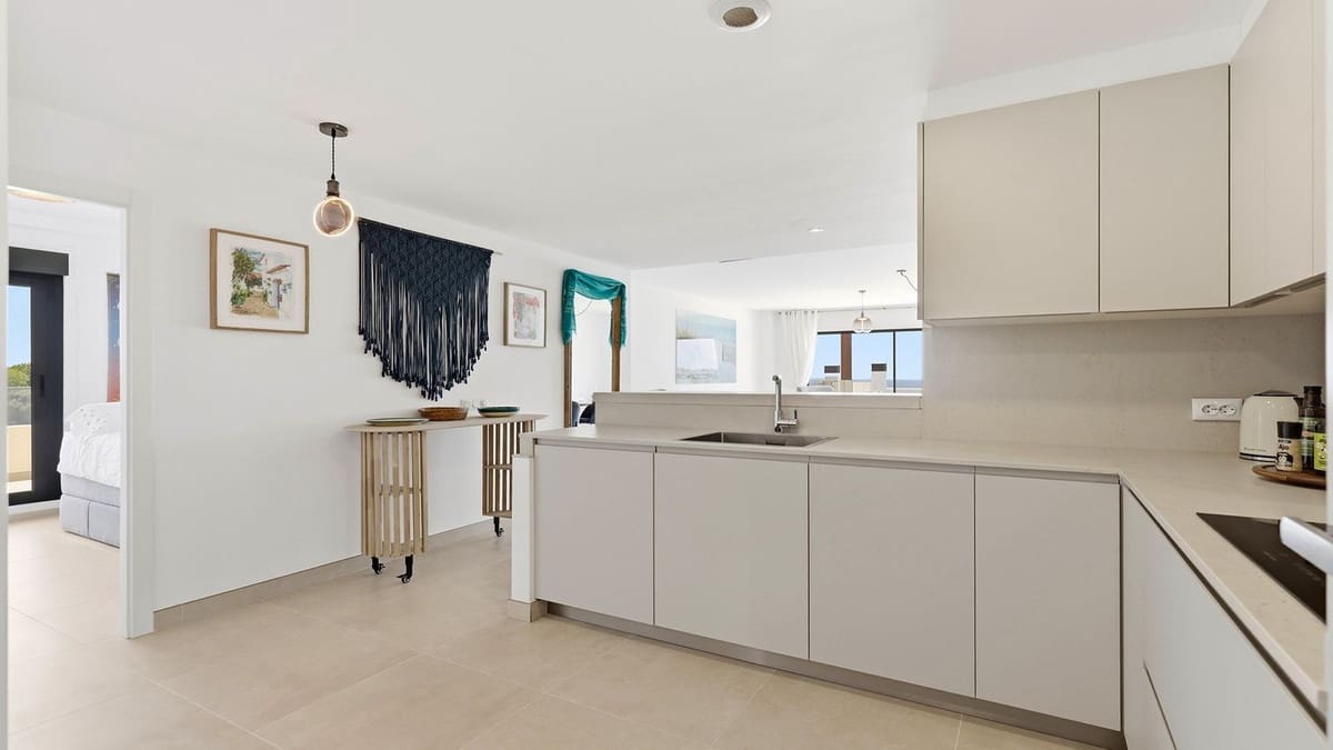 3 soveværelse Penthouse til salg i Bahia de Casares med swimmingpool garage - € 780.000 (Ref: 9987106)