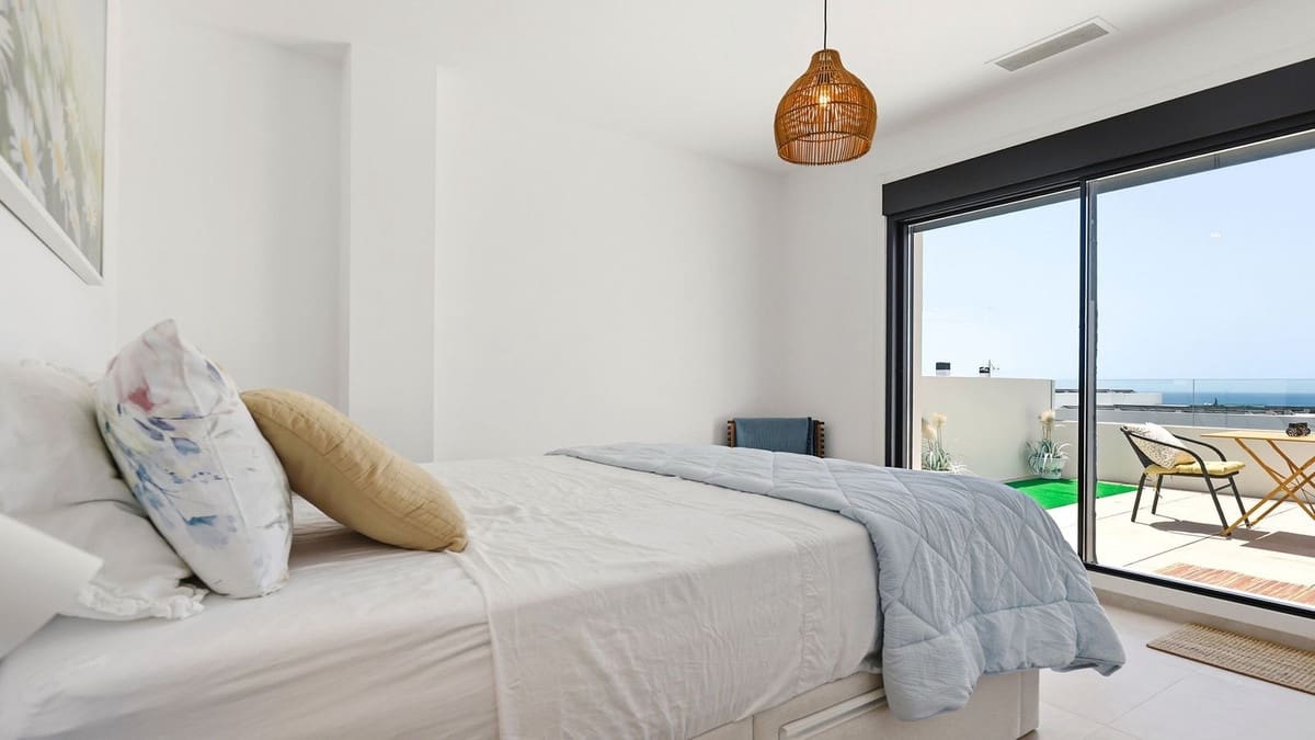 3 soveværelse Penthouse til salg i Bahia de Casares med swimmingpool garage - € 780.000 (Ref: 9987106)