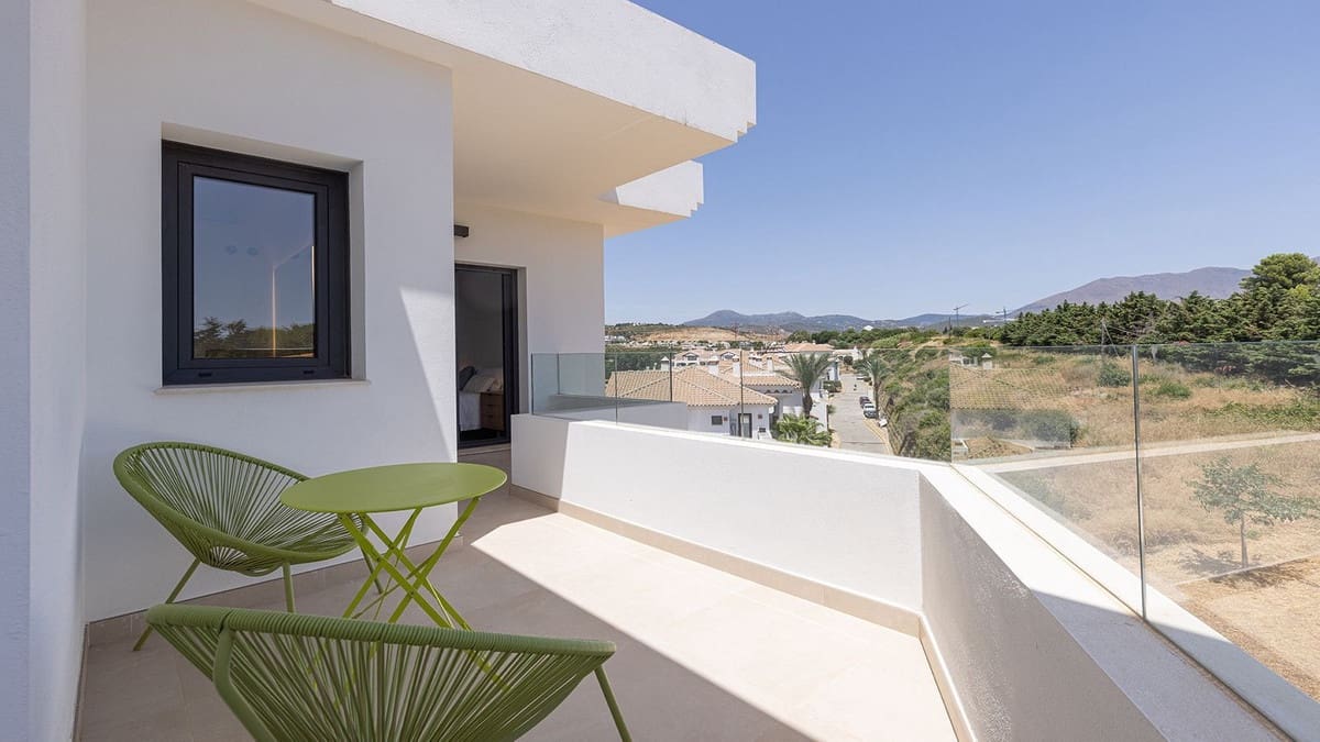 3 soveværelse Penthouse til salg i Bahia de Casares med swimmingpool garage - € 780.000 (Ref: 9987106)