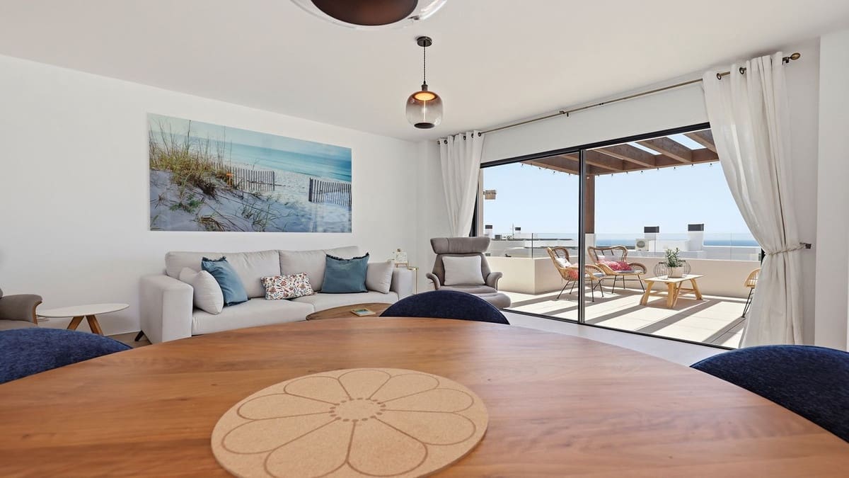 3 soveværelse Penthouse til salg i Bahia de Casares med swimmingpool garage - € 780.000 (Ref: 9987106)