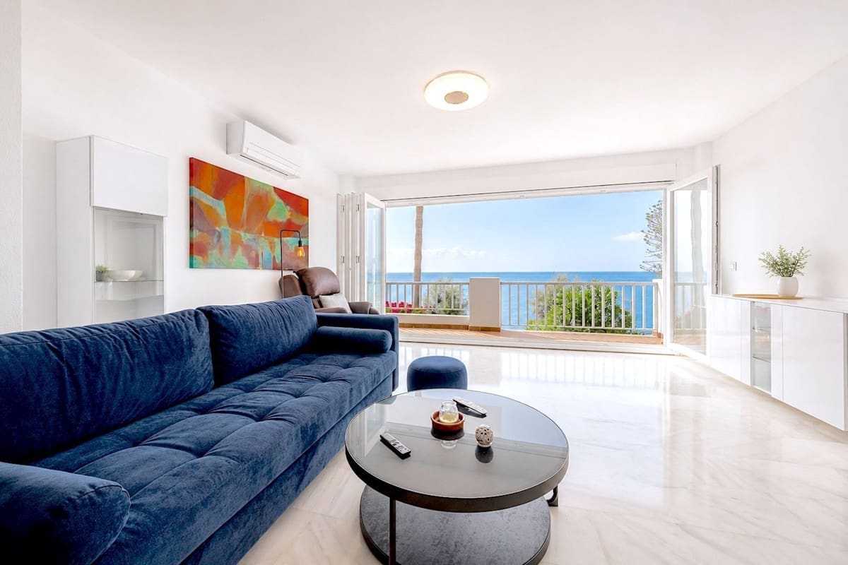 Apartamento de 5 habitaciones en Estepona en venta con piscina - 750.000 € (Ref: 9987107)