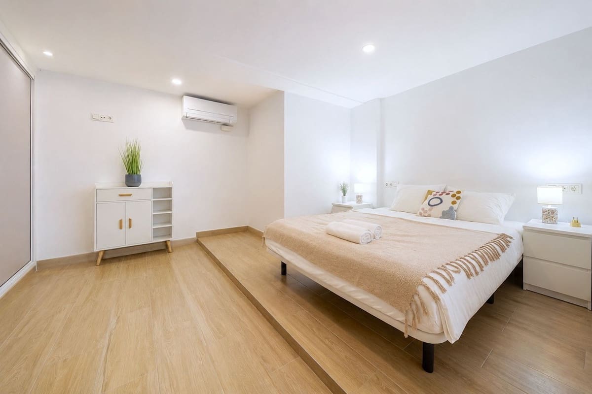 Apartamento de 5 habitaciones en Estepona en venta con piscina - 750.000 € (Ref: 9987107)