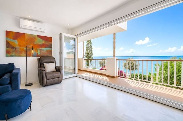 Apartamento de 5 habitaciones en Estepona en venta con piscina - 750.000 € (Ref: 9987107)