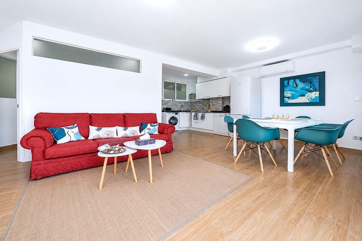 Apartamento de 5 habitaciones en Estepona en venta con piscina - 750.000 € (Ref: 9987107)