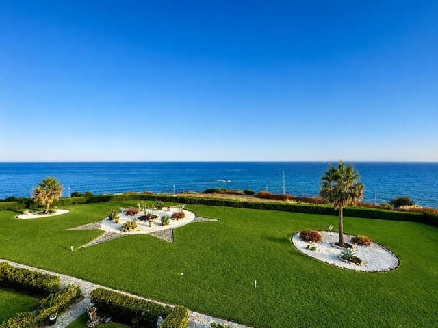2 soverom Leilighet til salgs i Mijas Costa, Mijas med svømmebasseng - € 570 000 (Ref: 9987108)