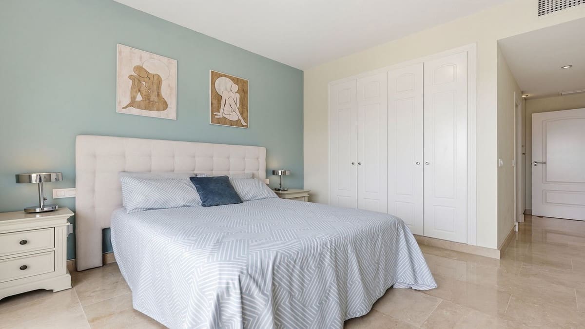 3 Zimmer Penthouse zu verkaufen in La Duquesa / Puerto de la Duquesa mit Pool Garage - 495.000 € (Ref: 9987109)