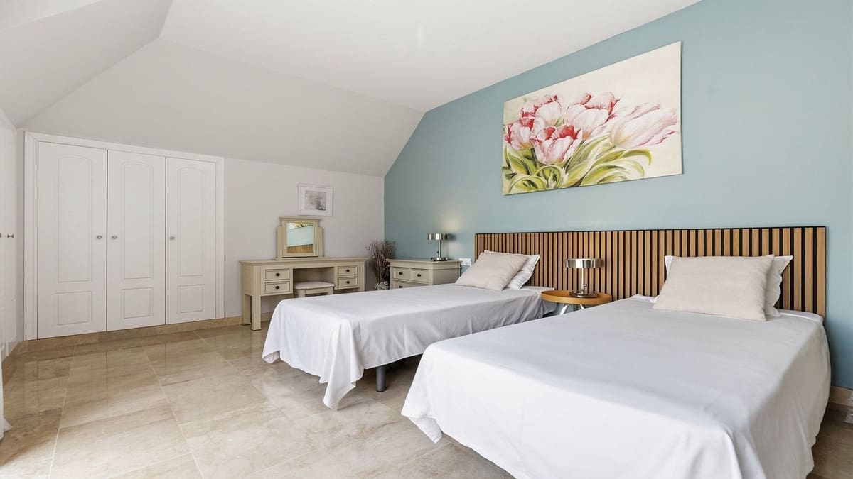 3 Zimmer Penthouse zu verkaufen in La Duquesa / Puerto de la Duquesa mit Pool Garage - 495.000 € (Ref: 9987109)