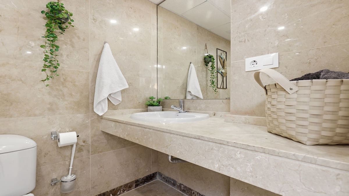 3 Zimmer Penthouse zu verkaufen in La Duquesa / Puerto de la Duquesa mit Pool Garage - 495.000 € (Ref: 9987109)