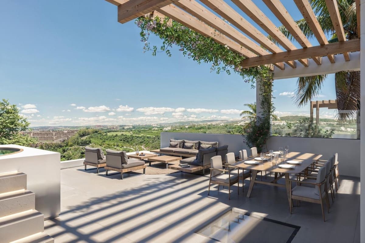 4 soverom Villa til salgs i Bahia de Casares med svømmebasseng garasje - € 2 900 000 (Ref: 9996255)