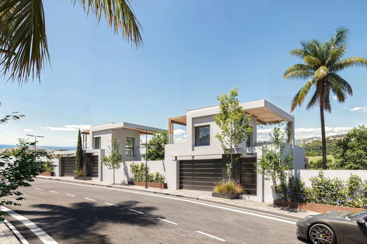 4 soverom Villa til salgs i Bahia de Casares med svømmebasseng garasje - € 2 900 000 (Ref: 9996255)
