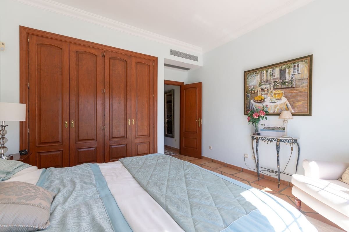 5 slaapkamer Villa te koop in Elviria met zwembad garage - € 2.068.000 (Ref: 9997915)