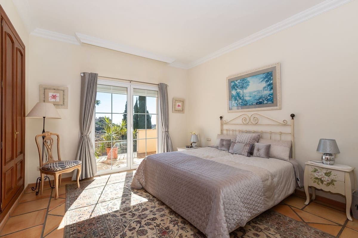 5 slaapkamer Villa te koop in Elviria met zwembad garage - € 2.068.000 (Ref: 9997915)