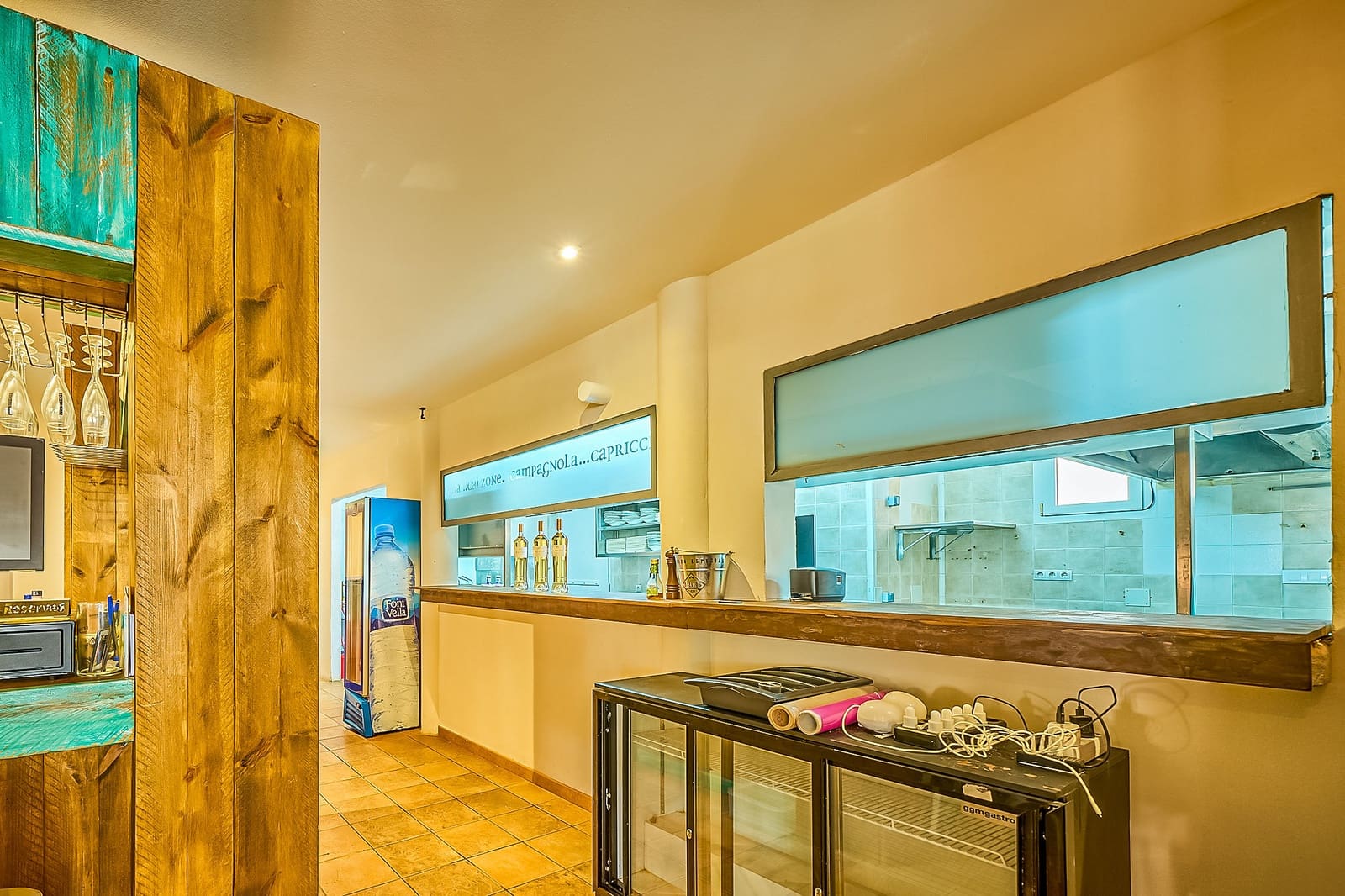 Restaurant/Bar for rent in Cala Ratjada - € 35,000 (Ref: 10140124)