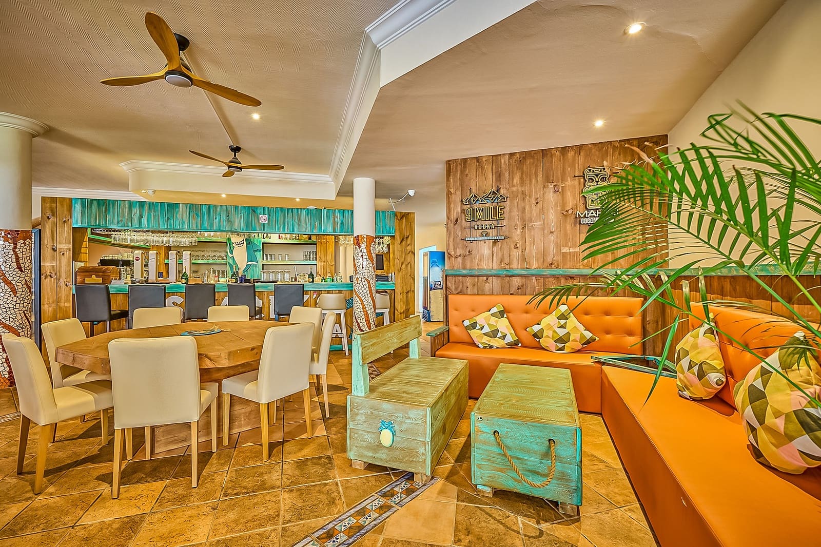 Restaurant/Bar for rent in Cala Ratjada - € 35,000 (Ref: 10140124)