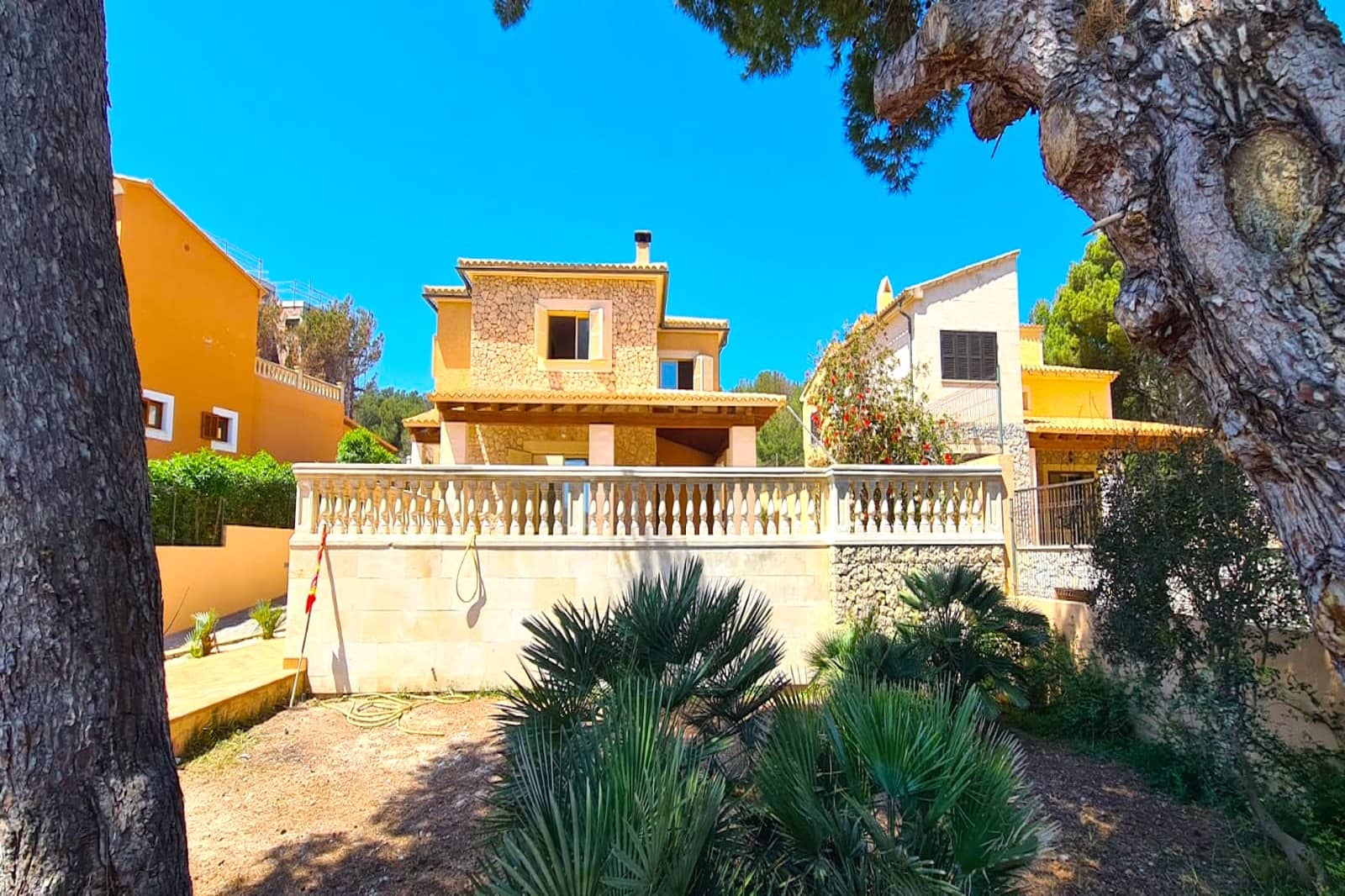 3 makuuhuone Huvila myytävänä paikassa Cala Mesquida mukana uima-altaan 
autotalli - 950 000 € (Ref: 6927938)