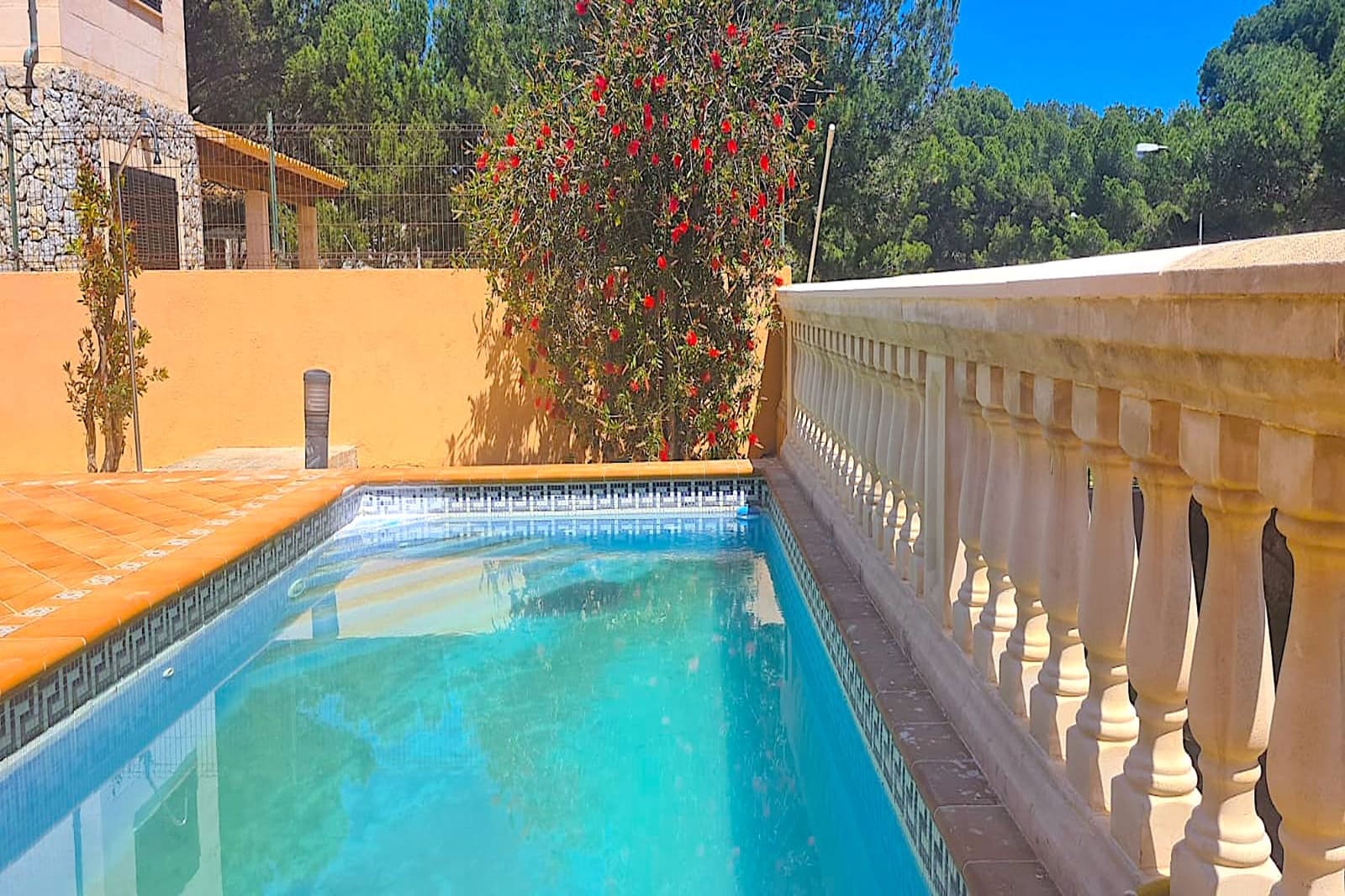 3 makuuhuone Huvila myytävänä paikassa Cala Mesquida mukana uima-altaan 
autotalli - 950 000 € (Ref: 6927938)