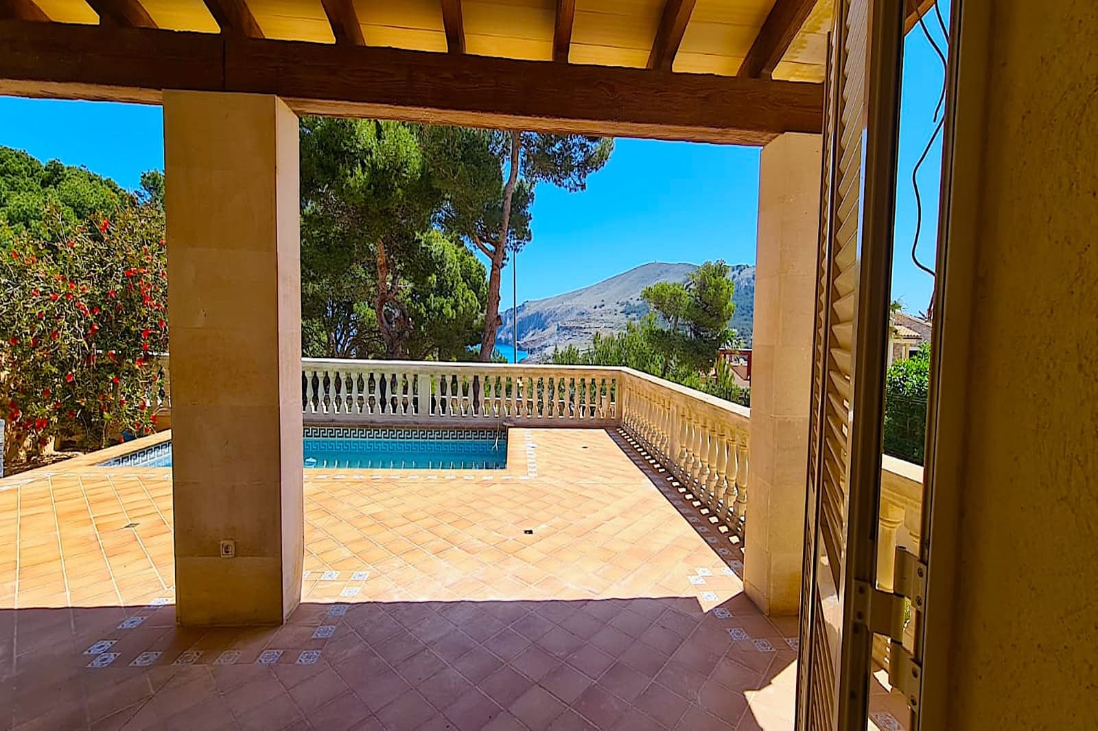 3 makuuhuone Huvila myytävänä paikassa Cala Mesquida mukana uima-altaan 
autotalli - 950 000 € (Ref: 6927938)