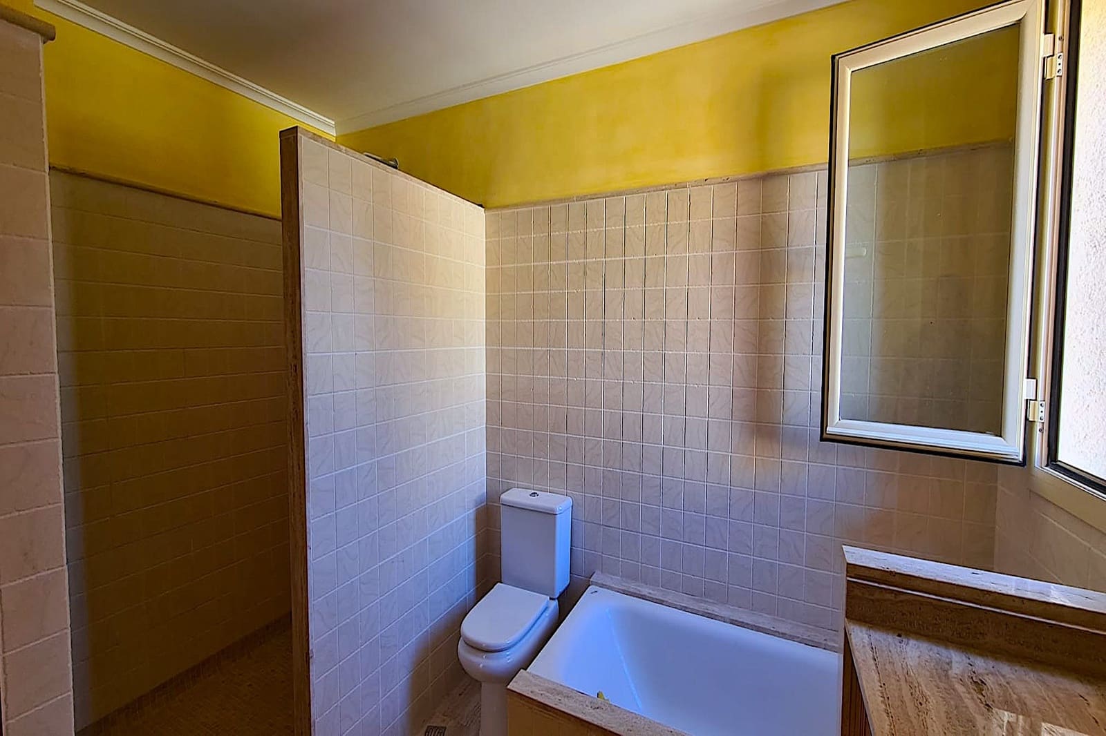 3 makuuhuone Huvila myytävänä paikassa Cala Mesquida mukana uima-altaan 
autotalli - 950 000 € (Ref: 6927938)