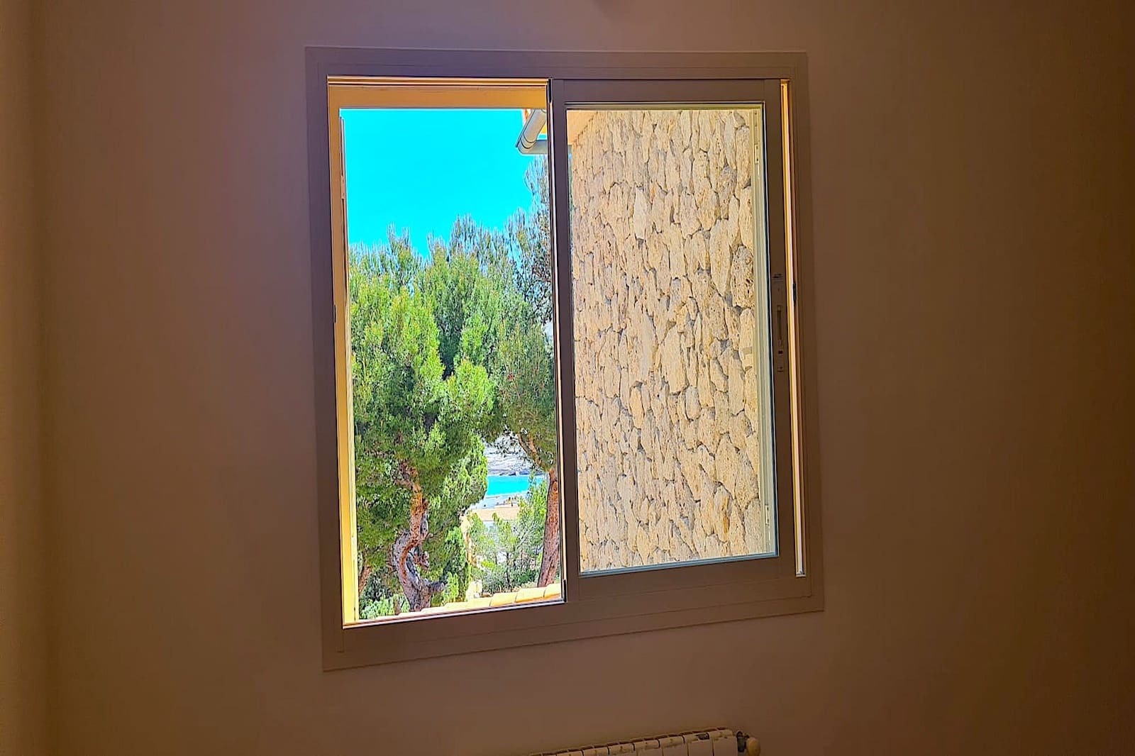 3 makuuhuone Huvila myytävänä paikassa Cala Mesquida mukana uima-altaan 
autotalli - 950 000 € (Ref: 6927938)