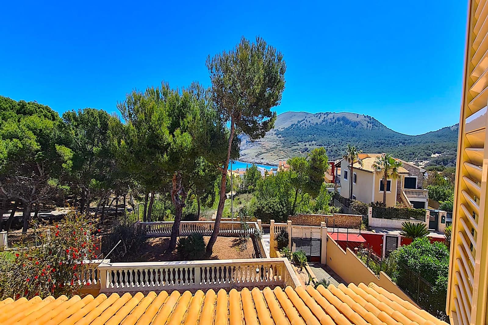 3 makuuhuone Huvila myytävänä paikassa Cala Mesquida mukana uima-altaan 
autotalli - 950 000 € (Ref: 6927938)