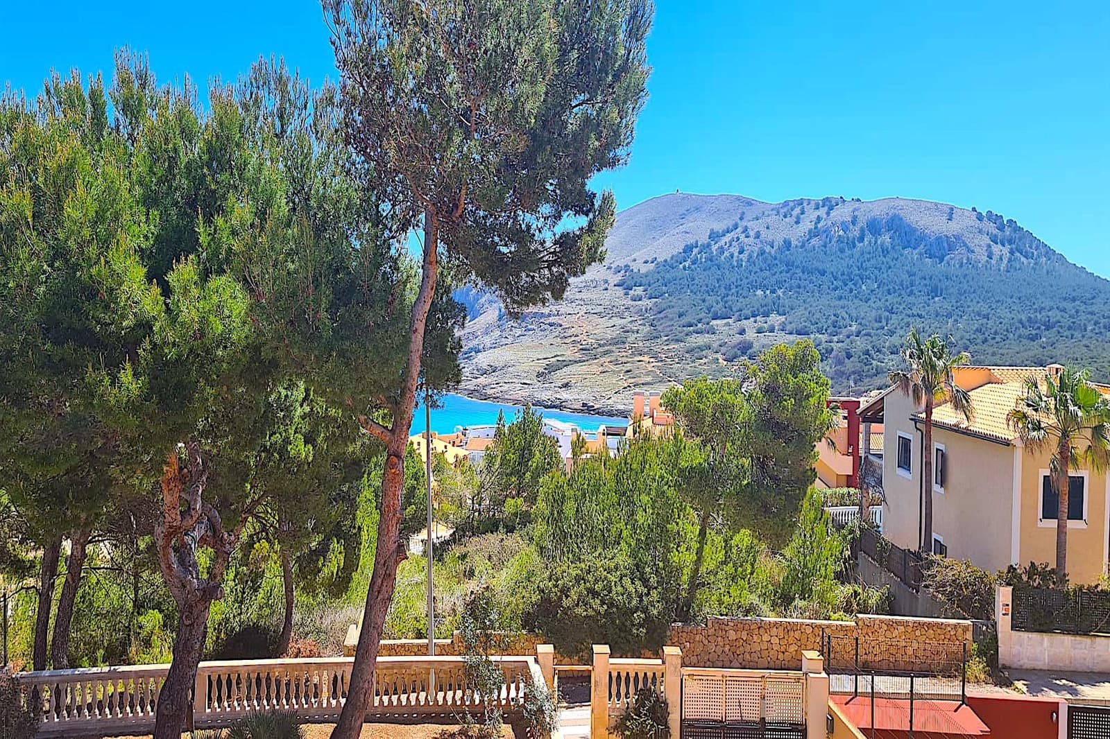 3 makuuhuone Huvila myytävänä paikassa Cala Mesquida mukana uima-altaan 
autotalli - 950 000 € (Ref: 6927938)