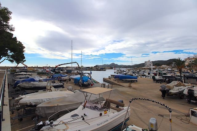 Erhverv til salg i Cala Ratjada, Capdepera - € 540.000 (Ref: 7236603)