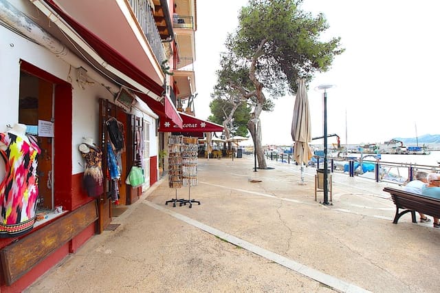 Erhverv til salg i Cala Ratjada, Capdepera - € 540.000 (Ref: 7236603)
