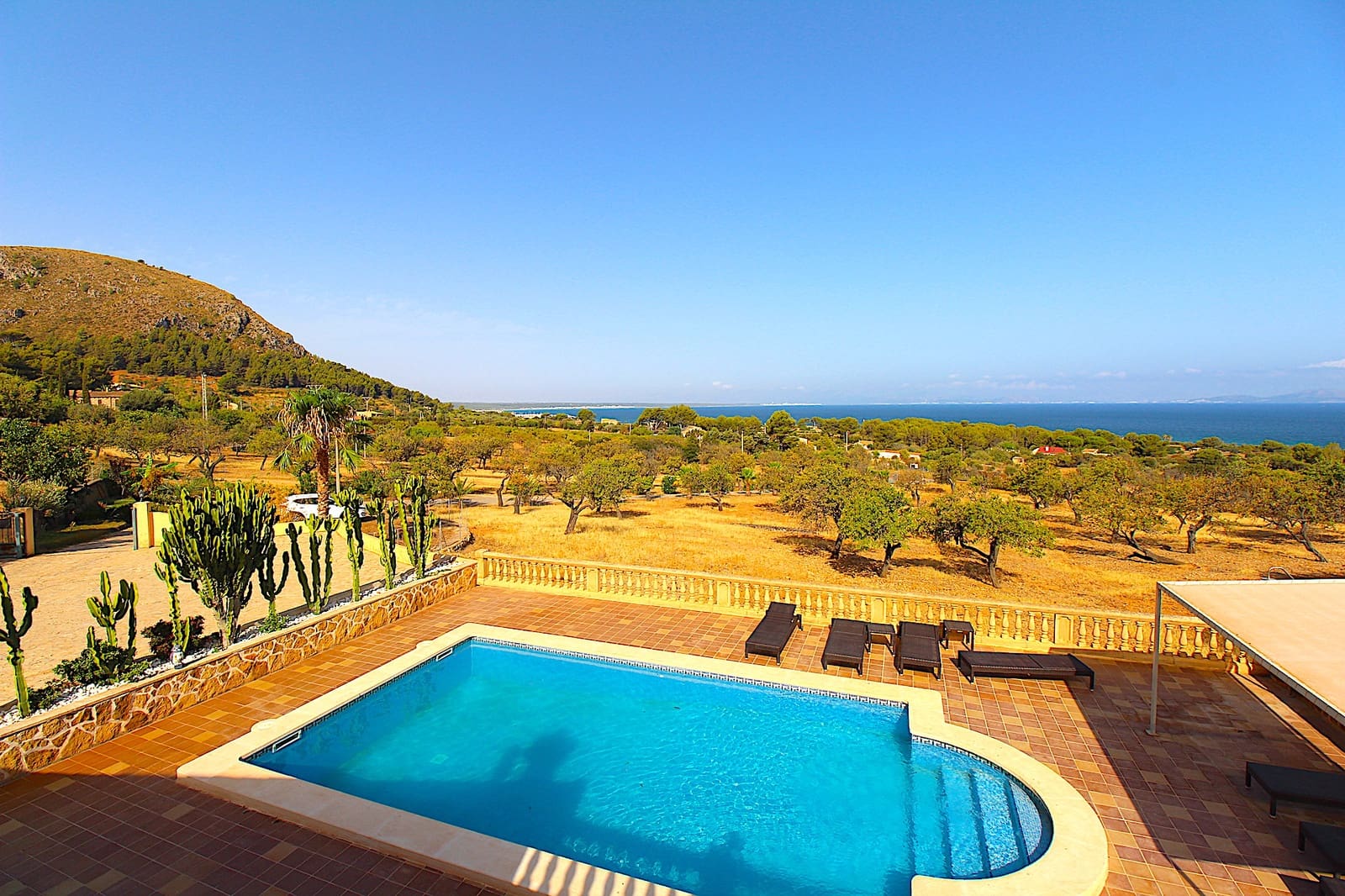 7 soveværelse Finca/Landehus til salg i Arta med swimmingpool garage - € 5.000.000 (Ref: 8510431)