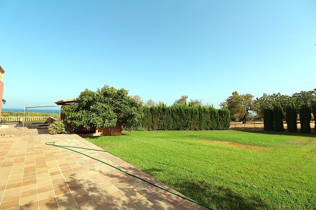 7 soveværelse Finca/Landehus til salg i Artà med swimmingpool garage - € 5.000.000 (Ref: 8510431)