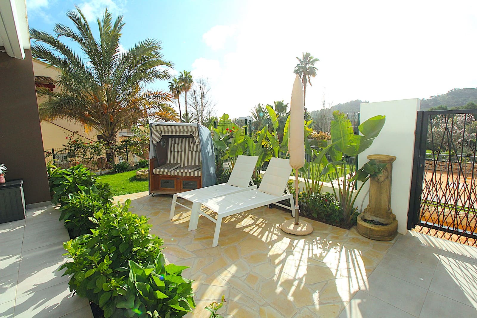 3 soveværelse Lejlighed til salg i Font de Sa Cala / Font de La Cala med swimmingpool garage - € 825.000 (Ref: 8837118)