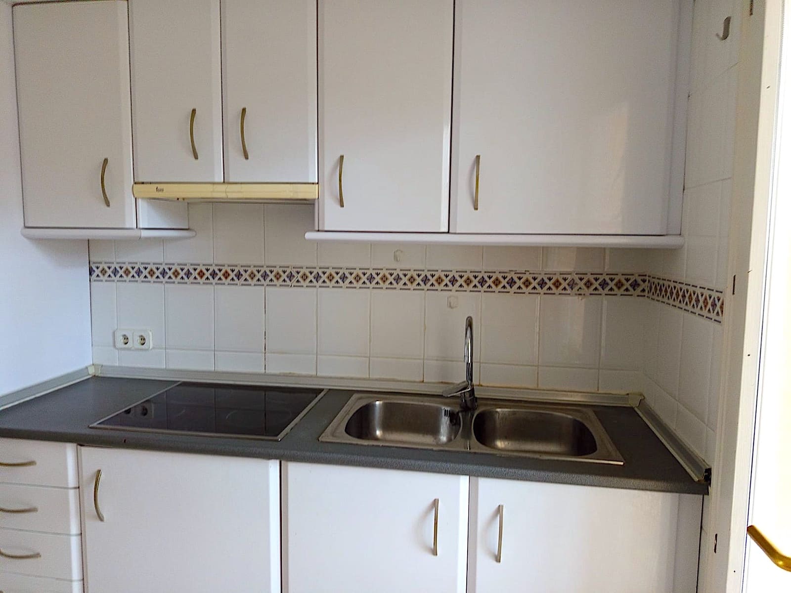 2 soveværelse Lejlighed til salg i Font de Sa Cala / Font de La Cala med garage - € 295.000 (Ref: 8999422)