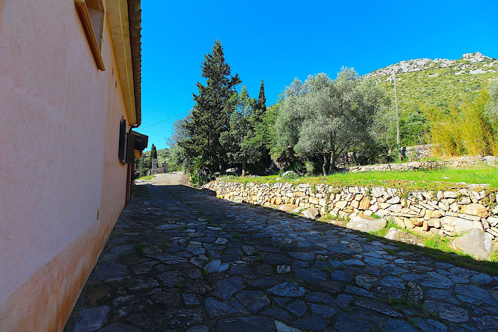 3 bedroom Finca/Country House for sale in Capdepera with garage - € 849,000 (Ref: 9733864)