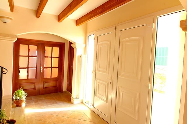 3 soveværelse Villa til salg i Cala Ratjada, Capdepera med swimmingpool garage - € 1.400.000 (Ref: 9843863)