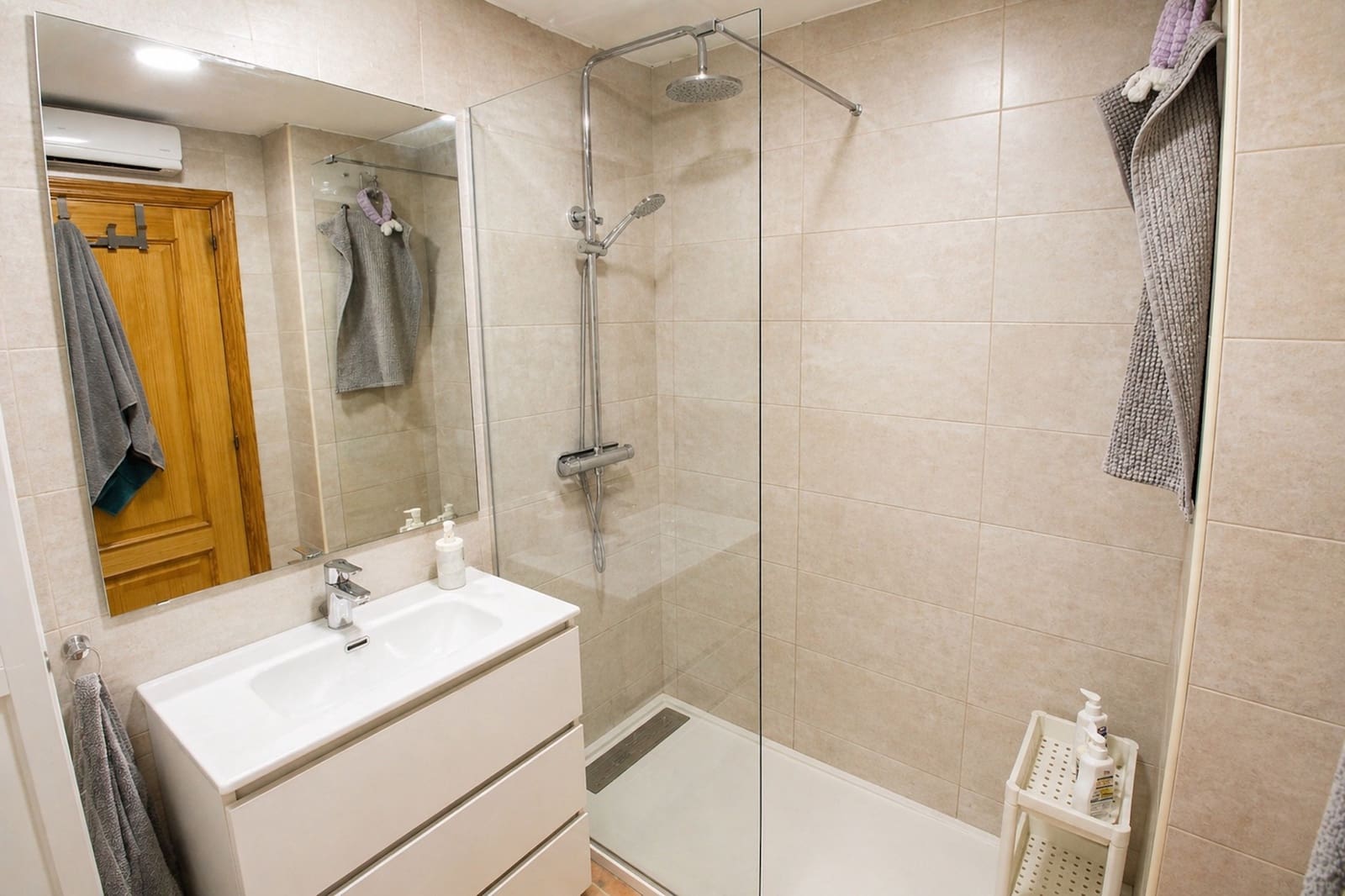 2 bedroom Apartment for sale in Capdepera with garage - € 299,000 (Ref: 9844078)