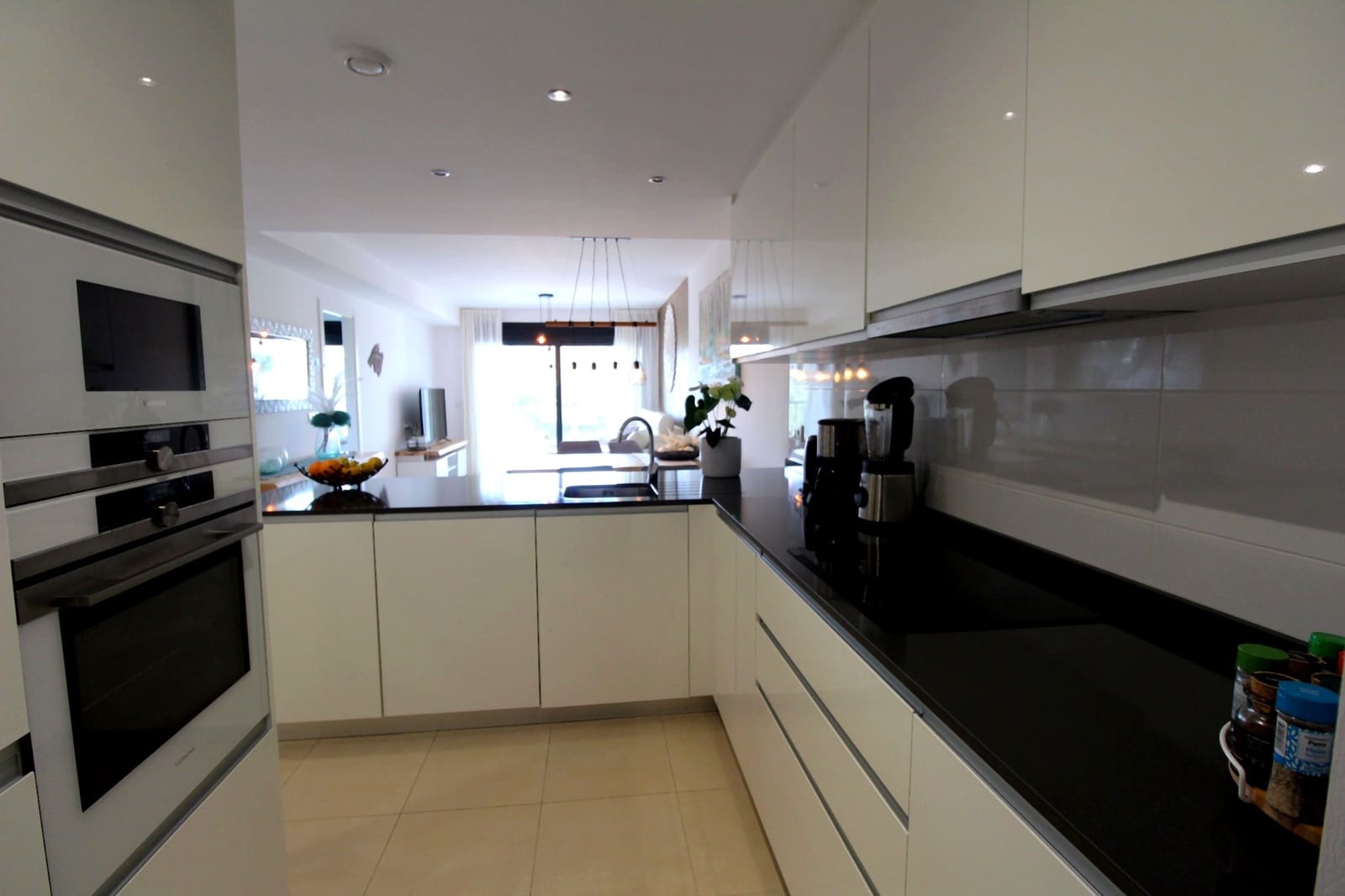 2 makuuhuone Huoneisto myytävänä paikassa Font de Sa Cala / Font de La Cala mukana uima-altaan 
autotalli - 579 000 € (Ref: 9877014)