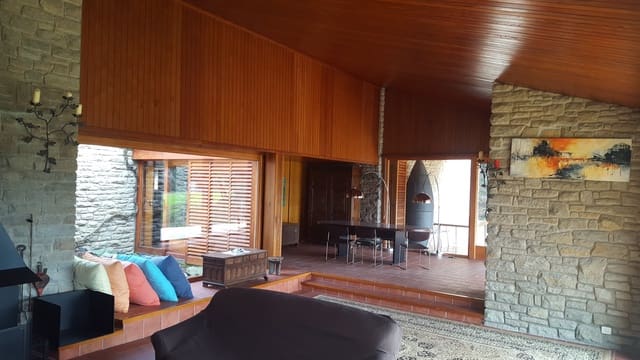 3 bedroom Finca/Country House for rent in Taradell with pool garage - € 1,950 (Ref: 2686017)