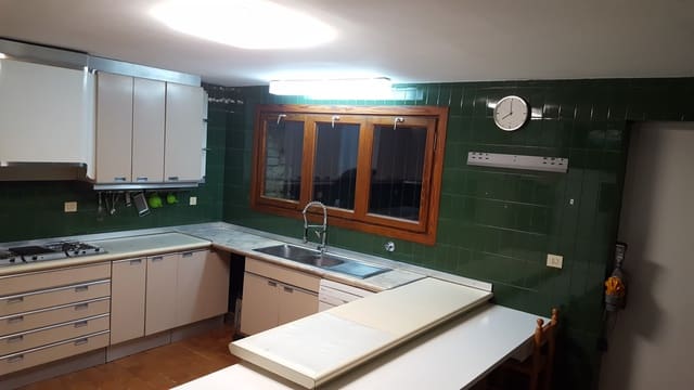3 bedroom Finca/Country House for rent in Taradell with pool garage - € 1,950 (Ref: 2686017)