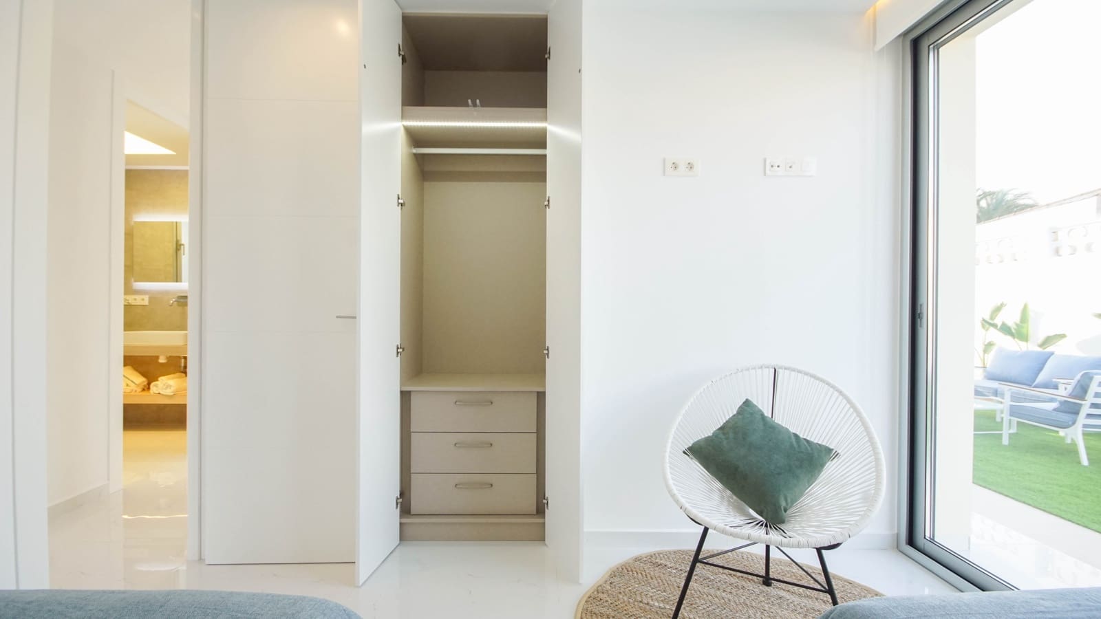 3 chambre Villa/Maison à vendre à Torrevieja avec piscine garage - 699 000 € (Ref: 6598898)