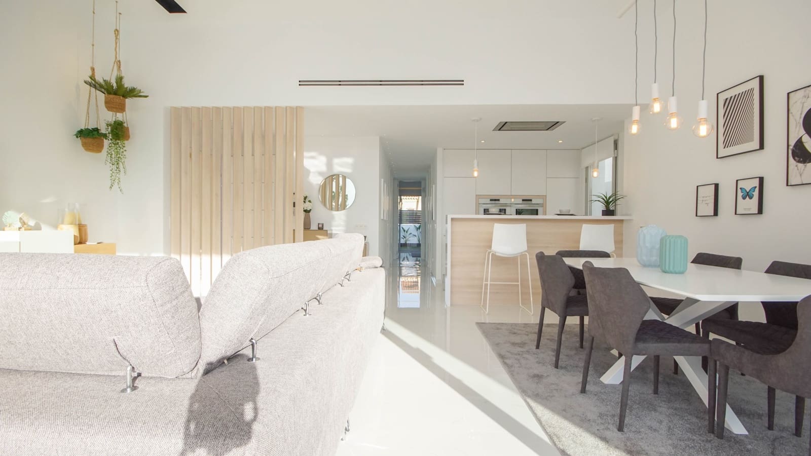 3 chambre Villa/Maison à vendre à Torrevieja avec piscine garage - 699 000 € (Ref: 6598898)