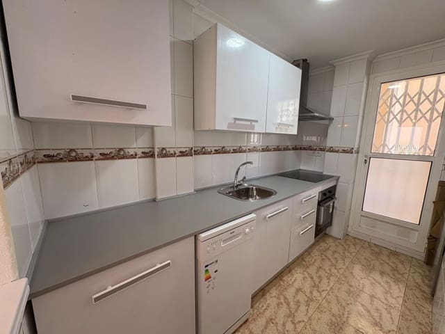3 quarto Moradia para venda em La Zenia, Orihuela com piscina garagem - 187 995 € (Ref: 9161355)