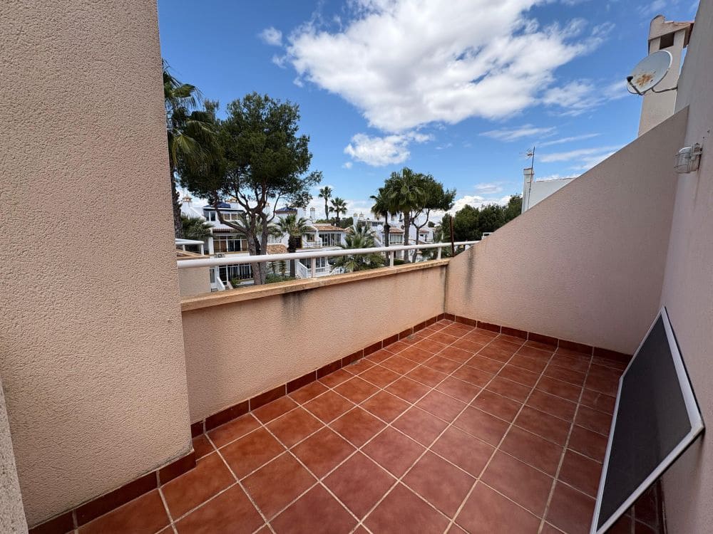 3 Zimmer Villa zu verkaufen in La Zenia mit Pool Garage - 187.995 € (Ref: 9161355)