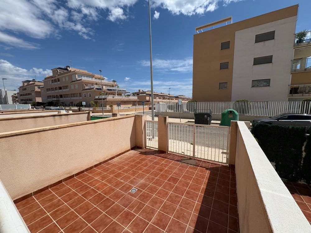 3 Zimmer Villa zu verkaufen in La Zenia mit Pool Garage - 187.995 € (Ref: 9161355)