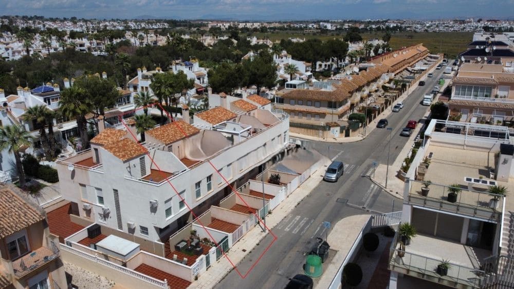 3 Zimmer Villa zu verkaufen in La Zenia mit Pool Garage - 187.995 € (Ref: 9161355)